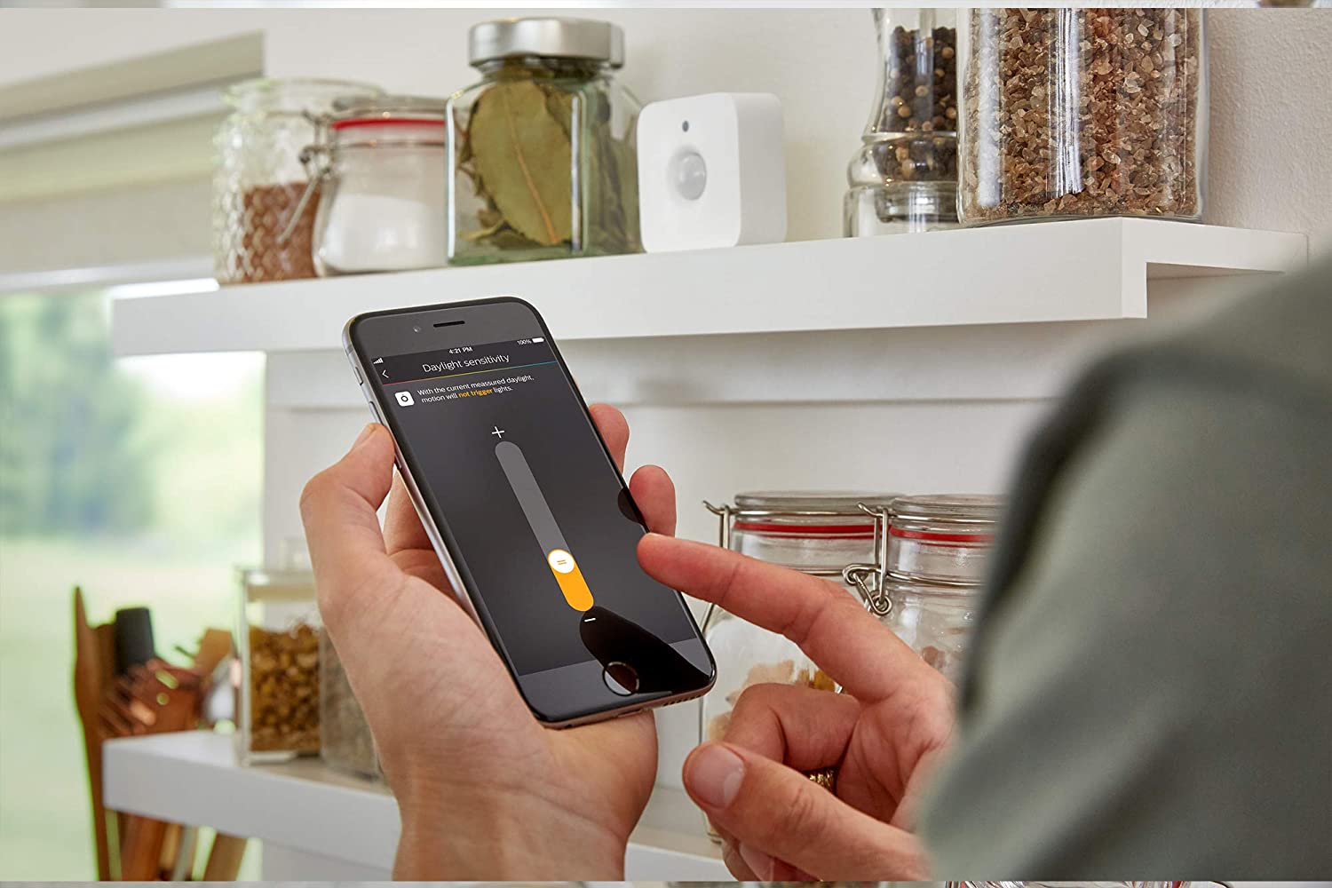 Philips Hue Motion Sensor - view 3