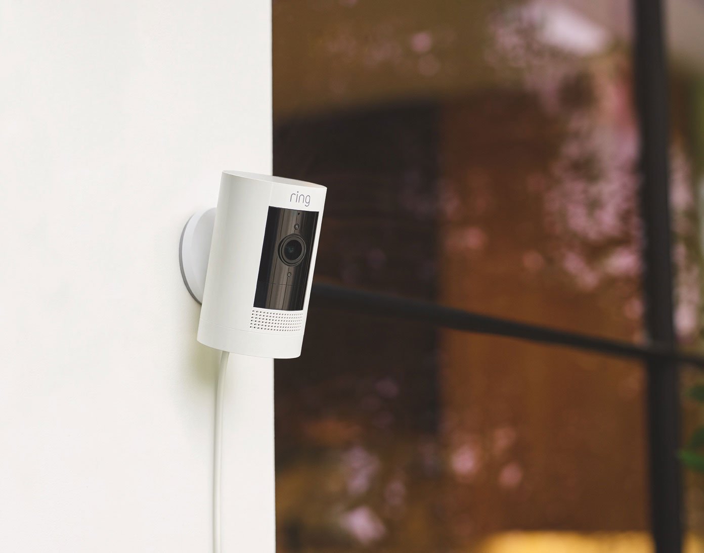 Ring Stick Up Cam Plug-In - view 6